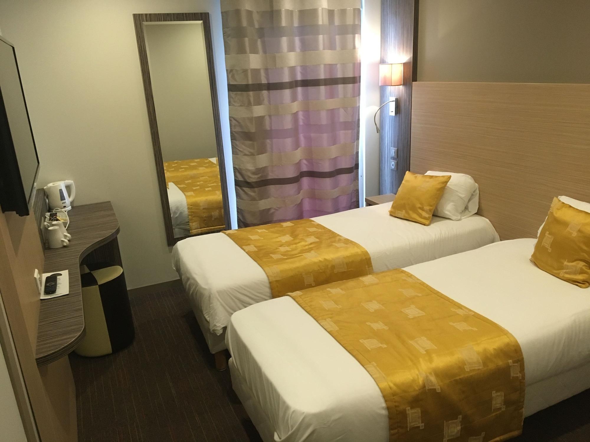 Comfort Hotel Orleans Olivet Provinces Exterior photo